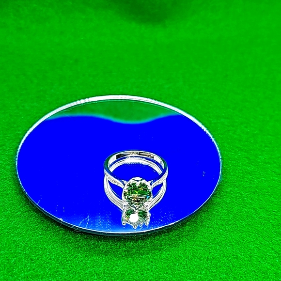 3 CT Moissanite Ring - Picture 2 of 3